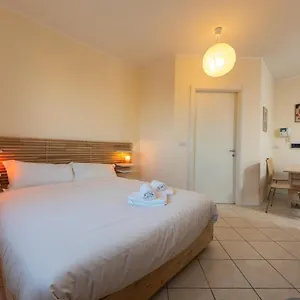 housmart-san-lazzaro-salvo-dacquisto-16.emilia-romagnahotels.net/